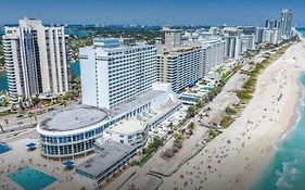 Castle Beach Club Apartments